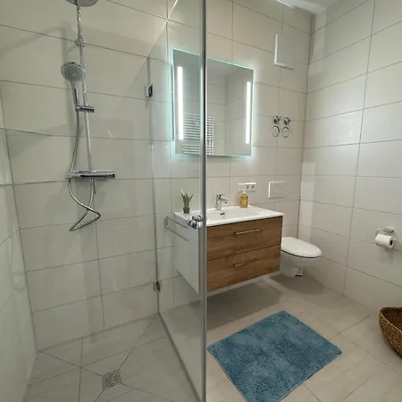 Hub Apartment *